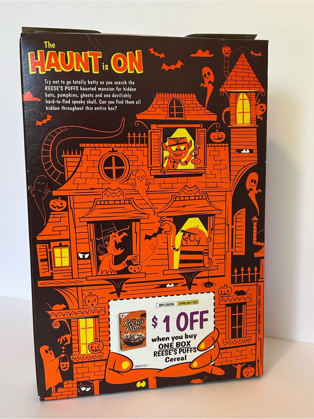 Halloween Reese’s Puffs Bats cereal box. Empty 2023 haunted house box